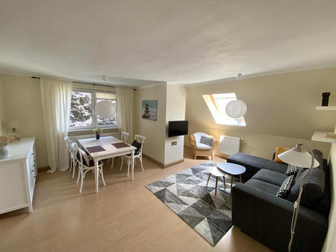 Neu! Moderne Fewo Schieke Schleiz Luaran gambar