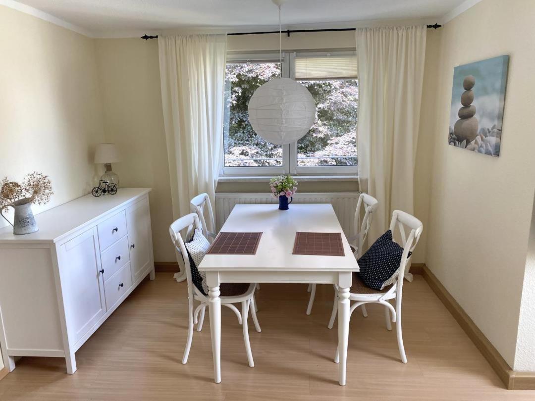 Neu! Moderne Fewo Schieke Schleiz Luaran gambar